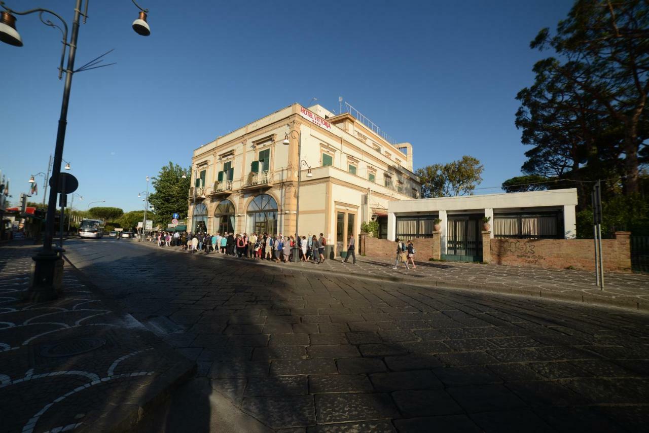 Hotel Ristorante Vittoria Pompeia Exterior foto